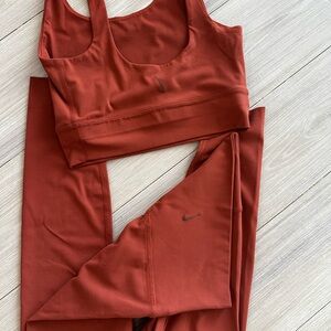Nike Women's Rust Orange Sports Bra and Leggings Set